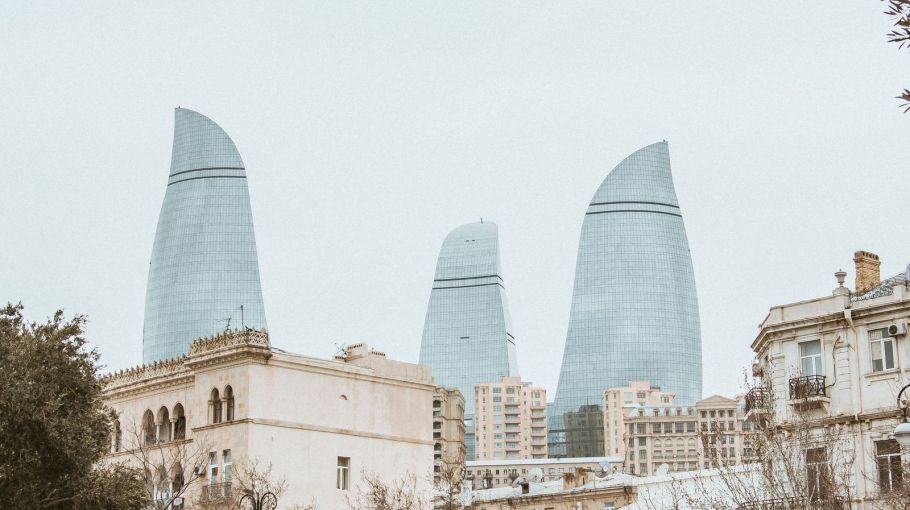 Из аэропорта Гейдар Алиев в Баку