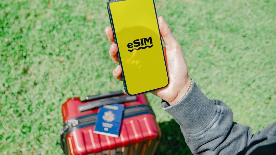 SIM и eSIM в ОАЭ: что нужно для подключения