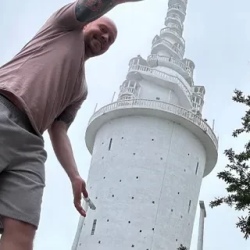 День 1. От тропических берегов к изумрудным холмам.