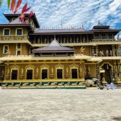 День 3. Слоны, монахи и летающие лисицы