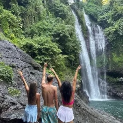 День 10. Плавание с дельфинами и прыжок с водопада