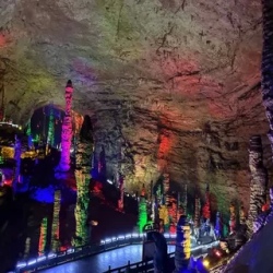 День 10. Каньон, стеклянный мост и пещера Дракона