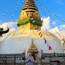 День 1. Прилет в Непал, Катманду, храм обезьян