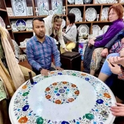 День 2. Памятник любви