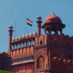 День 2. Дели — Мандава (265 км/6 ч)