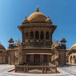 День 14. Bhuj - Mandvi - Bhuj. (73 Km / 02hrs)
