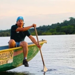 День 4. Hiking & Canoeing in the Rainforest