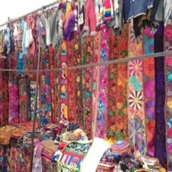 День 2. Crafts, Craters & Cayambe: An Andean Exploration