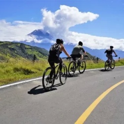 День 8. Descending from the Llanganates Mountains to Baos