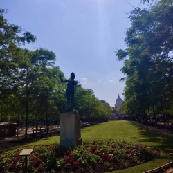 День 3. Париж