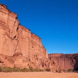 День 16. 20/04/2027 Villa Unión — Talampaya — Ischigualasto