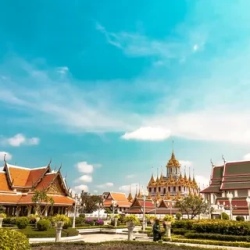 День 2. Сакральный блеск и уличная жизнь (Бангкок).
