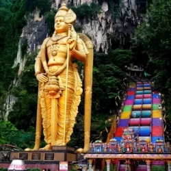 День 13. Batu Caves и ещё один день в Куала-Лумпуре.