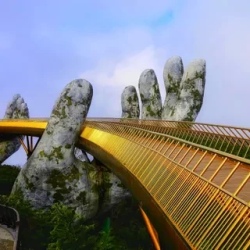 День 9. Ba Na Hills, Золотой мост и вечерний Хойан.