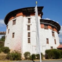 День 11. Gangtey-Paro (approx. 6 hours drive)