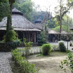 День 2. Kathmandu-fly Bharatpur - Drive to Chitwan Park