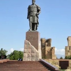 День 3. Экскурсия по Шахрисабзу. Переезд в Самарканд.