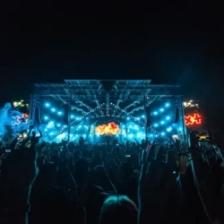 День 2. Чудеса древнего мира и Открытие Starlight Festival