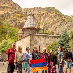 День 2. Хор Вирап, Нораванк, Арени и Пещера птиц