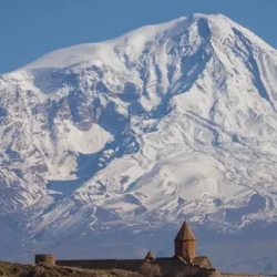 День 4. Хор Вирап, Нораванк, винодельня Арени, Хндзореск