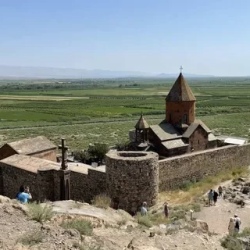 День 4. Хор-Вирап, винодельня, Нораванк