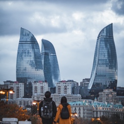 День 1. Прилет в Азербайджан - пешеходный тур по Баку