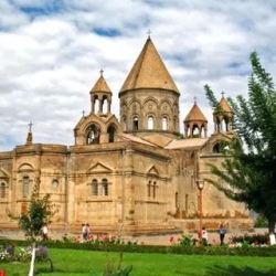 День 3. Храм Гарни Монастырь Гегард