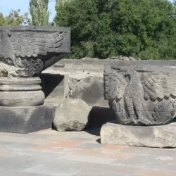 День 2. пеший тур по Еревану св. Эчмиадзин - Звартноц