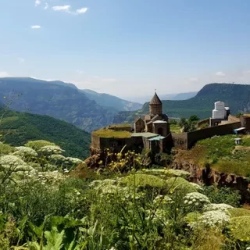 День 1. Следом каменных монастырей