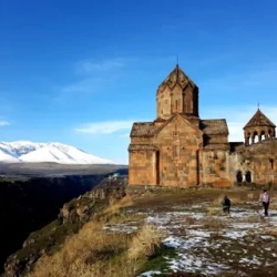 День 3. В ущельях Арени
