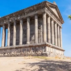 День 2. Гарни, Гегард, скалы Симфония камней