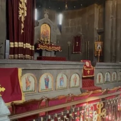 День 6. Эчмиадзин, Звартноц и сокровища Еревана