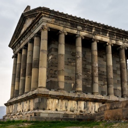 День 2. Гарни, Гегард, скалы Симфония камней