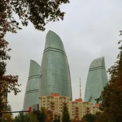 День 1. Прилет в Азербайджан - пешеходный тур по Баку