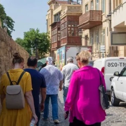 День 1. Встреча, приветственный обед, экскурсия по Баку