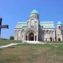 День 5. Гелатский монастырь и карстовая пещера Прометея