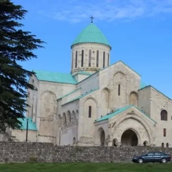 День 5. Гелатский монастырь, пещера Прометея и Батуми