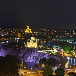 День 1. Встреча