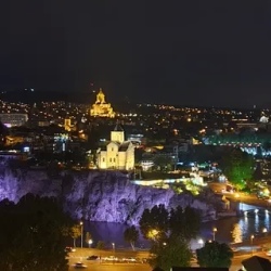 День 1. Встреча