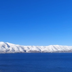 День 5. Переезд в Армению: курорт Дилижан и озеро Севан
