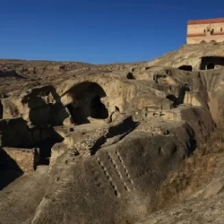 День 6. Пещерный город Уплисицихе и курорт Боржоми