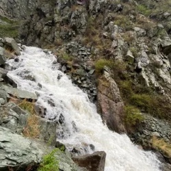 День 6. Выезд на петроглифы и водопад Бельтертуюк