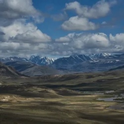 День 1. Перевалы Чуйского тракта, слияние рек, петроглифы