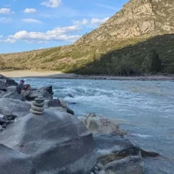 День 2. Чуйский тракт, петроглифы, слияние Чуи и Катуни