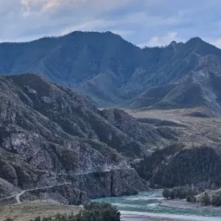 День 2. Чуйский тракт, петроглифы, слияние Чуи и Катуни