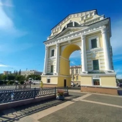 День 1. Обзорная экскурсия по городу