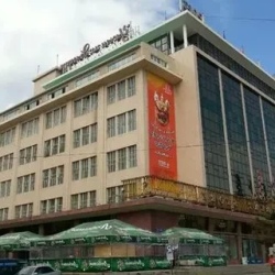 День 10. Древний монастырь. Шопинг