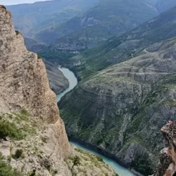 День 1. Бархан Сары кум и сердце Сулакского каньона