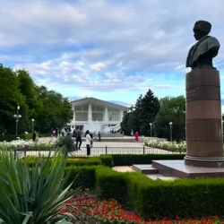День 4. Махачкала — панорамы столицы и семейная винодельня