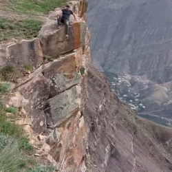 День 3. Карадахская теснина, Датунский храм, Гоор